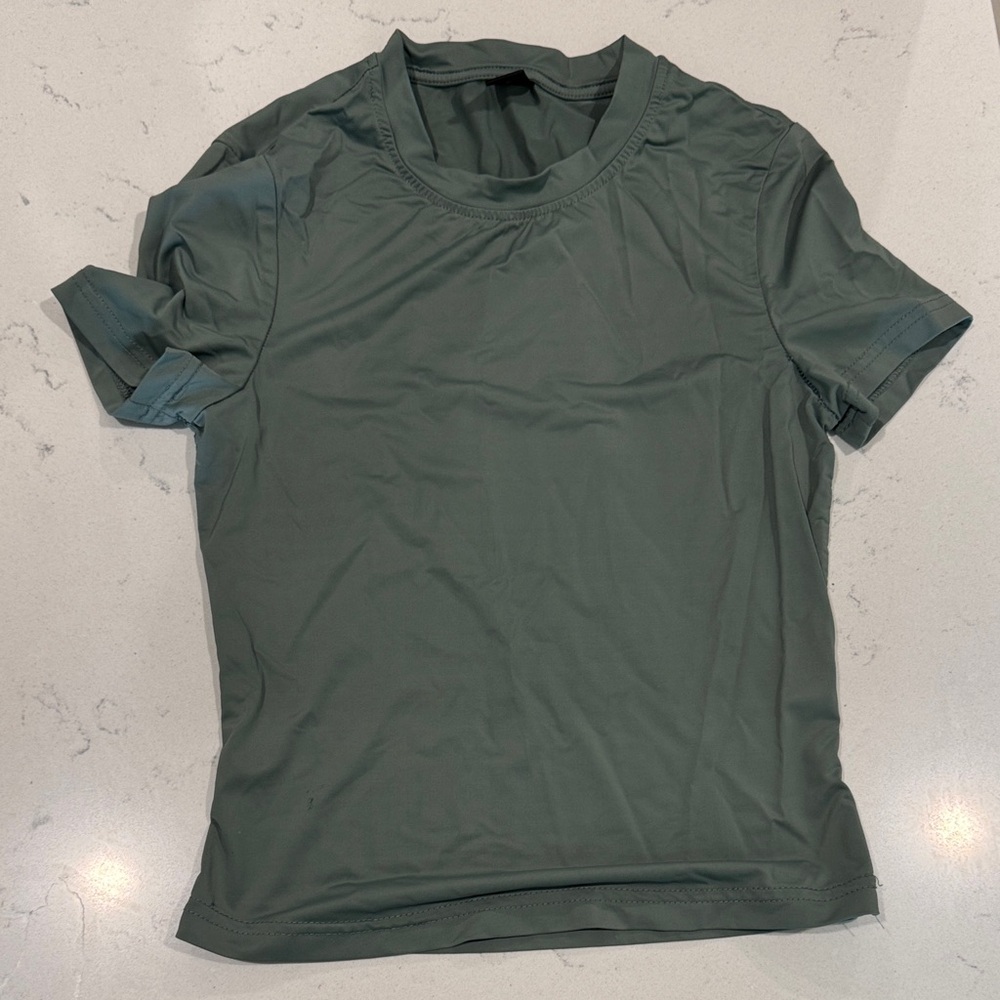 Green Short Sleeve dry fit T-shirt